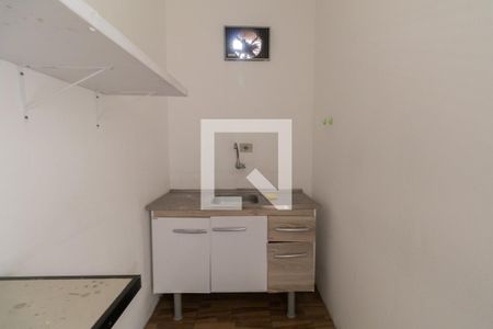 Casa à venda com 180m², 3 quartos e 2 vagas Casa à venda com 180m², 3 quartos e 2 vagasCasa 1 Cozinha