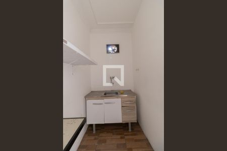 Casa à venda com 180m², 3 quartos e 2 vagas Casa à venda com 180m², 3 quartos e 2 vagasCasa 1 Cozinha