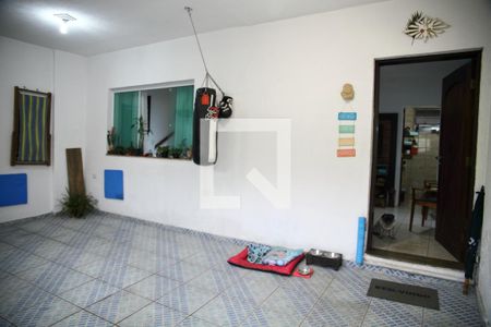 Casa à venda com 128m², 3 quartos e 2 vagasGaragem