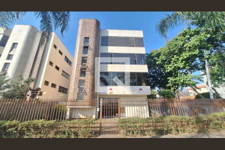 Apartamento à venda com 270m², 4 quartos e 3 vagas Apartamento à venda com 270m², 4 quartos e 3 vagasFachada