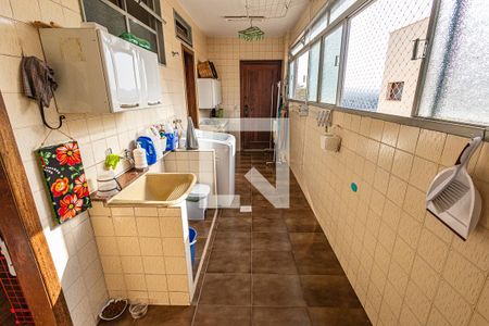 Apartamento à venda com 270m², 4 quartos e 3 vagas Apartamento à venda com 270m², 4 quartos e 3 vagasArea de serviço