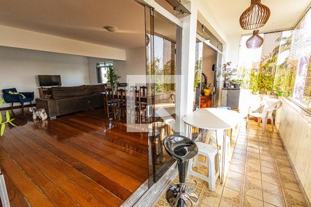 Varanda de apartamento à venda com 4 quartos, 270m² em Santa Amelia, Belo Horizonte