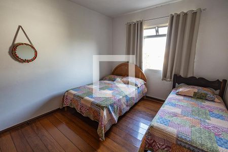 Apartamento à venda com 270m², 4 quartos e 3 vagas Apartamento à venda com 270m², 4 quartos e 3 vagasQuarto 3