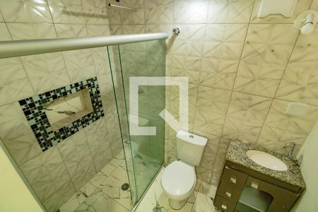 Banheiro de casa para alugar com 1 quarto, 56m² em Vila Paulista, São Paulo