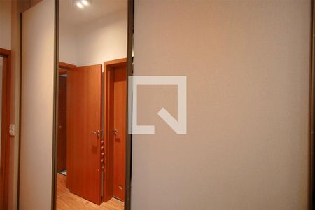 Apartamento à venda com 240m², 3 quartos e 3 vagasArmários da Suite