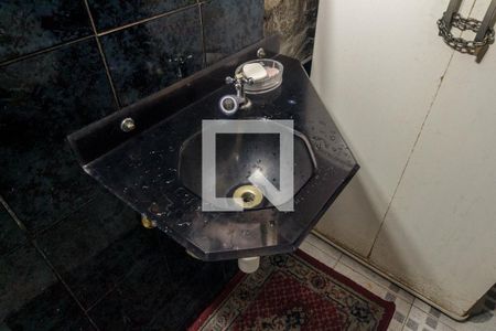 Apartamento para alugar com 200m², 2 quartos e sem vagaBanheiro