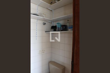 Apartamento para alugar com 70m², 2 quartos e 1 vaga Apartamento para alugar com 70m², 2 quartos e 1 vagaBANHEIRO DA ÁREA DE SERVIÇO