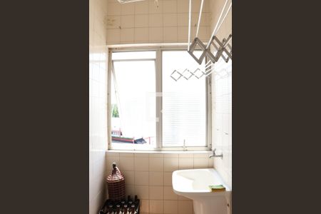 Apartamento para alugar com 70m², 2 quartos e 1 vaga Apartamento para alugar com 70m², 2 quartos e 1 vagaÁREA DE SERVIÇO
