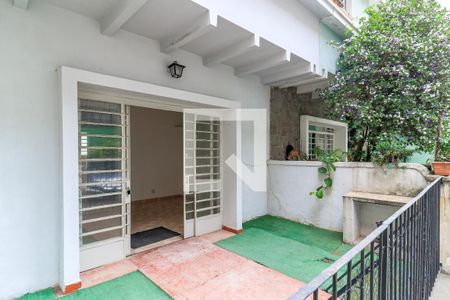 Casa à venda com 120m², 4 quartos e 2 vagasÁrea externa