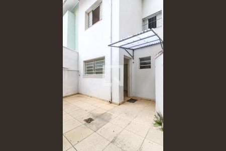 Casa à venda com 120m², 4 quartos e 2 vagasQuintal
