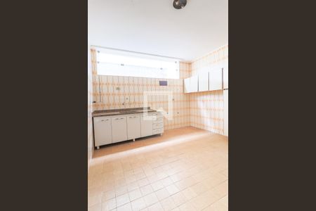 Casa à venda com 235m², 4 quartos e 3 vagasCozinha