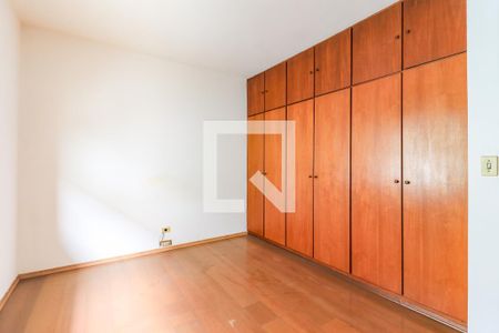 Casa à venda com 235m², 4 quartos e 3 vagasQuarto 2