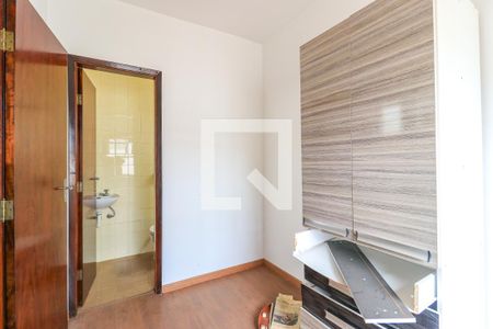 Casa à venda com 235m², 4 quartos e 3 vagasQuarto de Serviço