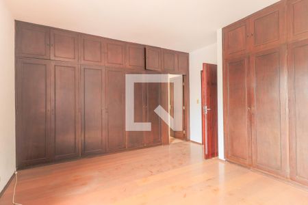 Suíte de casa à venda com 4 quartos, 235m² em Campo Belo, São Paulo