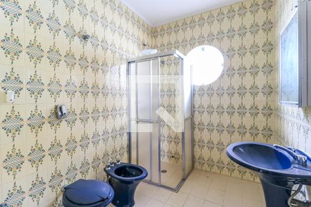 Casa à venda com 235m², 4 quartos e 3 vagasBanheiro