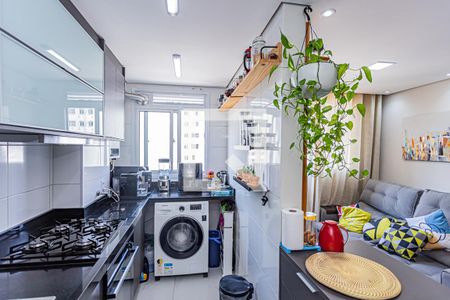 Apartamento à venda com 44m², 2 quartos e 1 vaga Apartamento à venda com 44m², 2 quartos e 1 vagaCozinha e Área de Serviço