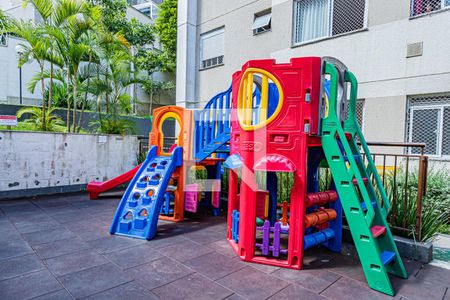 Apartamento à venda com 44m², 2 quartos e 1 vaga Apartamento à venda com 44m², 2 quartos e 1 vagaÁrea comum - Playground