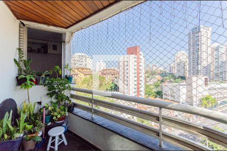 Apartamento à venda com 100m², 2 quartos e 2 vagasVaranda