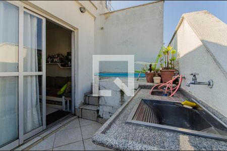 Apartamento à venda com 100m², 2 quartos e 2 vagasÁrea de Serviço