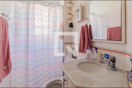 Apartamento à venda com 100m², 2 quartos e 2 vagasBanheiro da Suíte 1