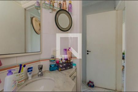 Apartamento à venda com 100m², 2 quartos e 2 vagasBanheiro da Suíte 1