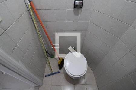 Apartamento à venda com 62m², 2 quartos e 1 vagaÁrea de Serviço - Banheiro