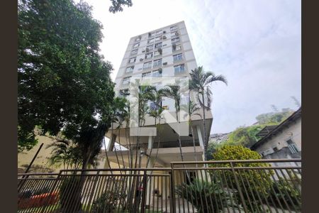 Apartamento à venda com 58m², 2 quartos e 1 vagaFachada