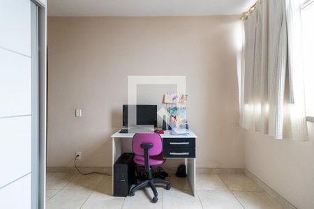 Apartamento à venda com 58m², 2 quartos e 1 vagaQuarto 2