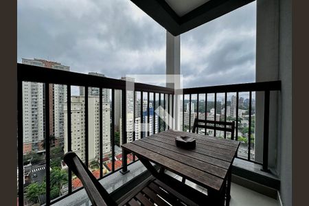 Studio para alugar com 26m², 0 quarto e sem vaga Studio para alugar com 26m², 0 quarto e sem vagaSacada