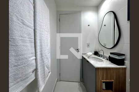 Studio para alugar com 26m², 0 quarto e sem vaga Studio para alugar com 26m², 0 quarto e sem vagaBanheiro