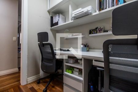 Apartamento à venda com 133m², 3 quartos e 2 vagasEscritório