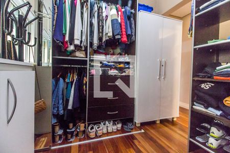 Apartamento à venda com 133m², 3 quartos e 2 vagasCloset da suíte