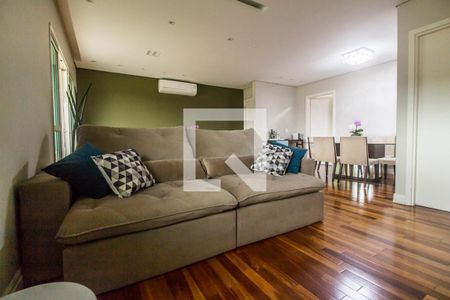 Sala de TV de apartamento à venda com 3 quartos, 133m² em Tamboré, Santana de Parnaíba