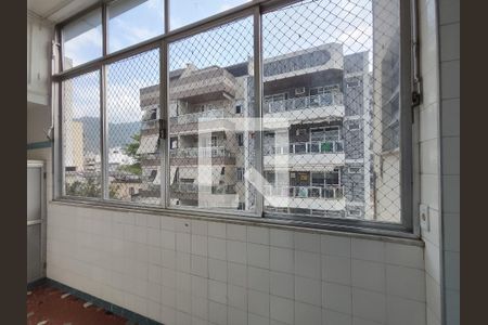 Apartamento à venda com 71m², 2 quartos e sem vagaÁrea de Serviço