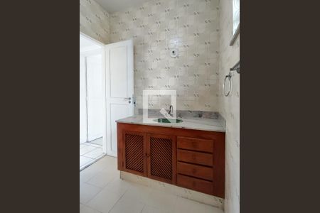 Apartamento à venda com 71m², 2 quartos e sem vagaBanheiro Corredor