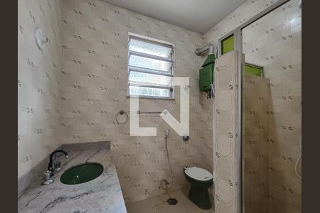 Apartamento à venda com 71m², 2 quartos e sem vagaBanheiro Corredor