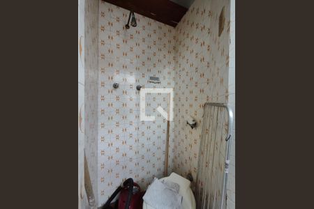 Apartamento à venda com 71m², 2 quartos e sem vagaBanheiro de serviço