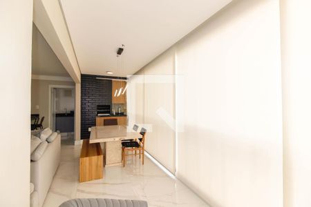 Apartamento para alugar com 106m², 3 quartos e 2 vagas Apartamento para alugar com 106m², 3 quartos e 2 vagasSacada e Espaço Gourmet