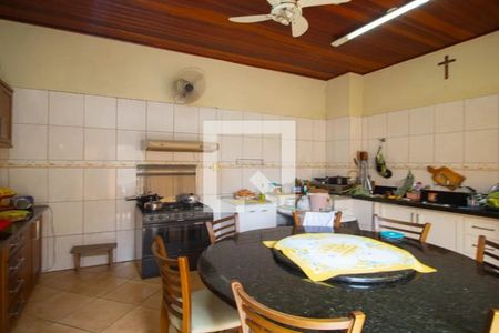 Casa à venda com 400m², 4 quartos e 4 vagasCozinha