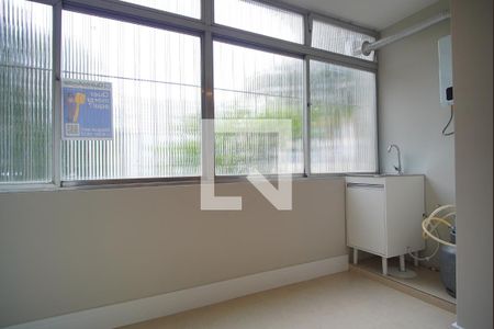 Sala - Varanda de apartamento para alugar com 3 quartos, 117m² em Moinhos de Vento, Porto Alegre