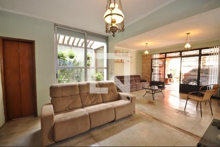 Sala 1 de casa para alugar com 5 quartos, 258m² em Vila Nova Mazzei, São Paulo