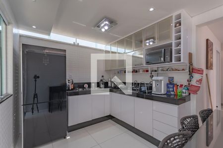 Cozinha de casa de condomínio para alugar com 3 quartos, 135m² em Jardim Atlântico, Belo Horizonte