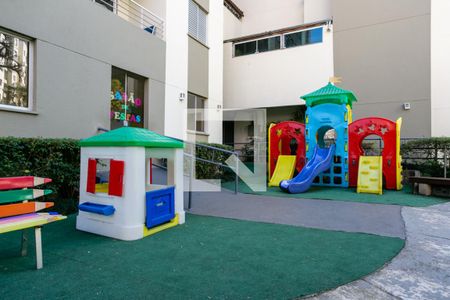Apartamento à venda com 74m², 3 quartos e 1 vaga Apartamento à venda com 74m², 3 quartos e 1 vagaÁrea comum - Playground