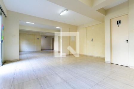Apartamento à venda com 74m², 3 quartos e 1 vaga Apartamento à venda com 74m², 3 quartos e 1 vagaÁrea comum - Salão de festas
