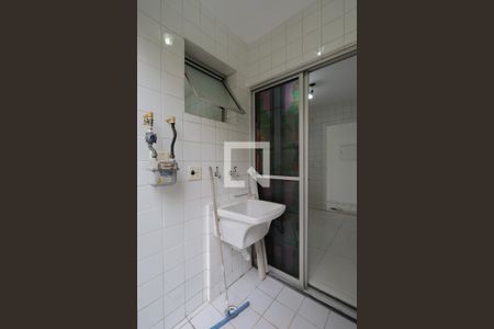 Apartamento à venda com 74m², 3 quartos e 1 vaga Apartamento à venda com 74m², 3 quartos e 1 vagaÁrea de serviço