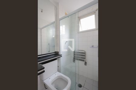 Apartamento à venda com 74m², 3 quartos e 1 vaga Apartamento à venda com 74m², 3 quartos e 1 vagaBanheiro da Suíte