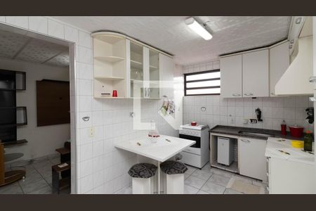 Apartamento à venda com 48m², 2 quartos e 1 vaga Apartamento à venda com 48m², 2 quartos e 1 vagaCozinha