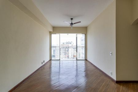 Apartamento à venda com 76m², 2 quartos e 1 vagaSala