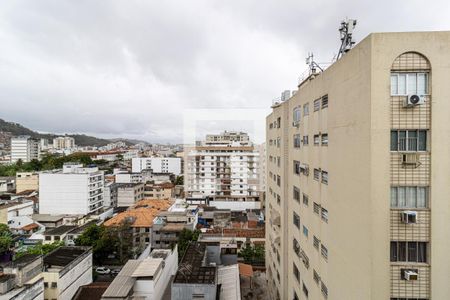 Apartamento à venda com 76m², 2 quartos e 1 vagaQuarto 1 Vista