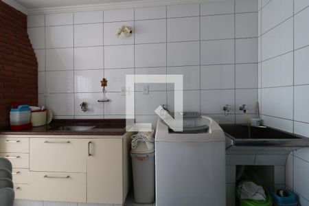 Casa à venda com 144m², 3 quartos e 1 vagaÁrea de Serviço